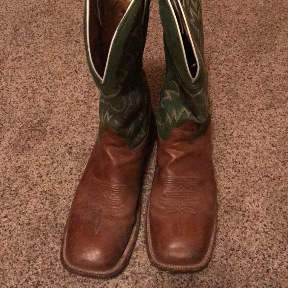 Used boots mens 13D